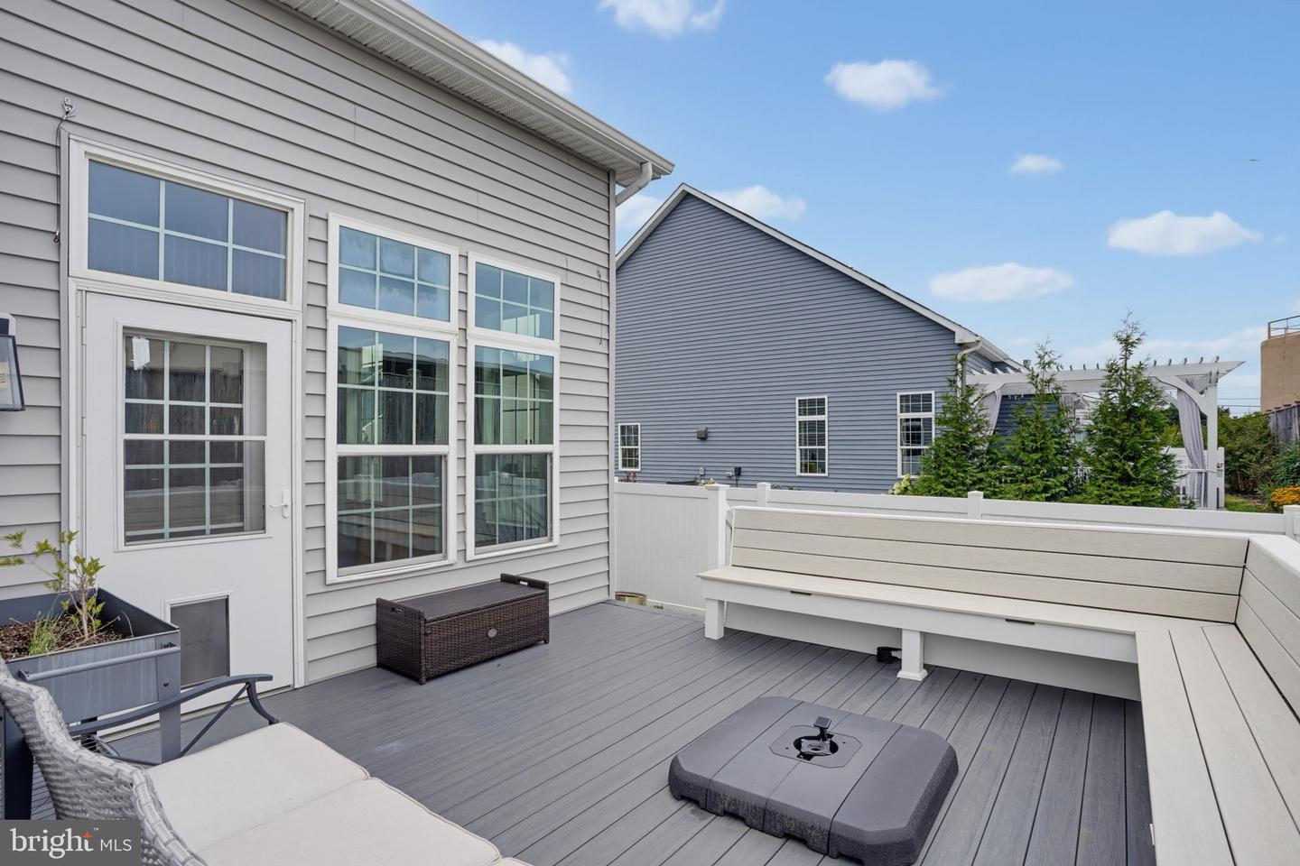 16221 Duneside Dr Property Photo 9
