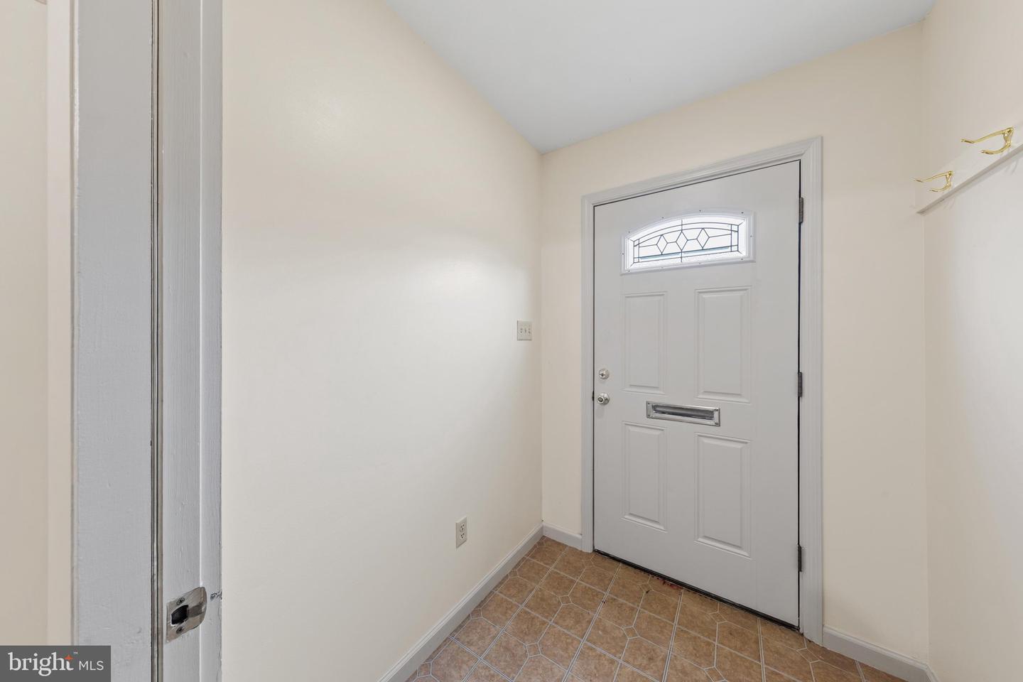 3 Delaware Ave Property Photo 4