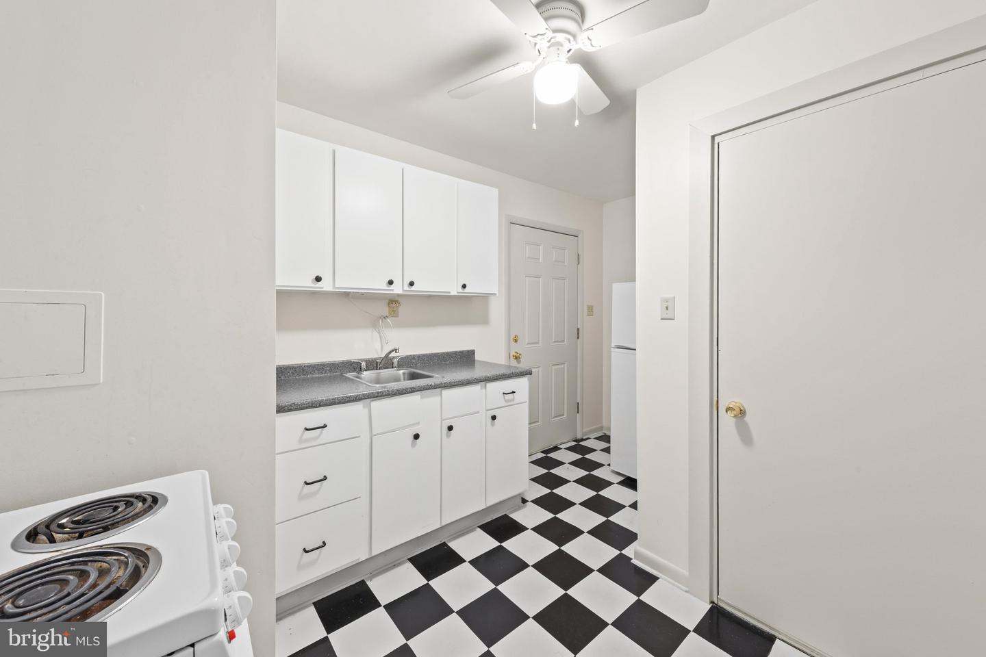 3 Delaware Ave Property Photo 17