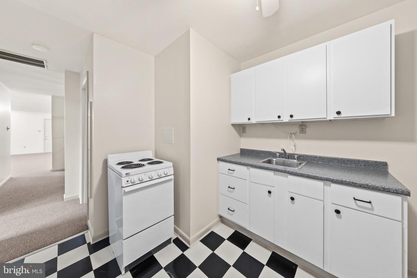 3 Delaware Ave Property Photo 18