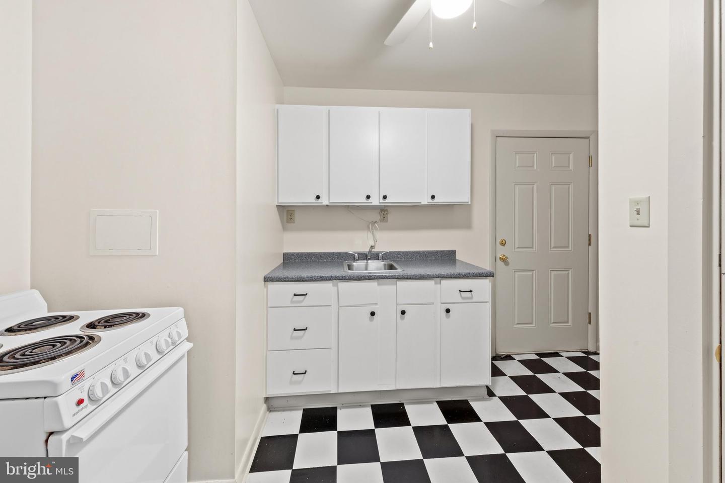 3 Delaware Ave Property Photo 19