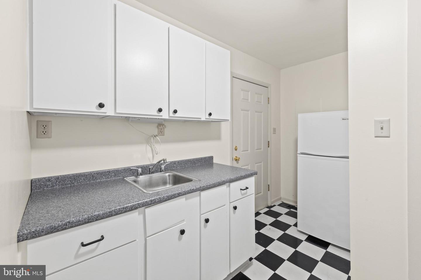 3 Delaware Ave Property Photo 20