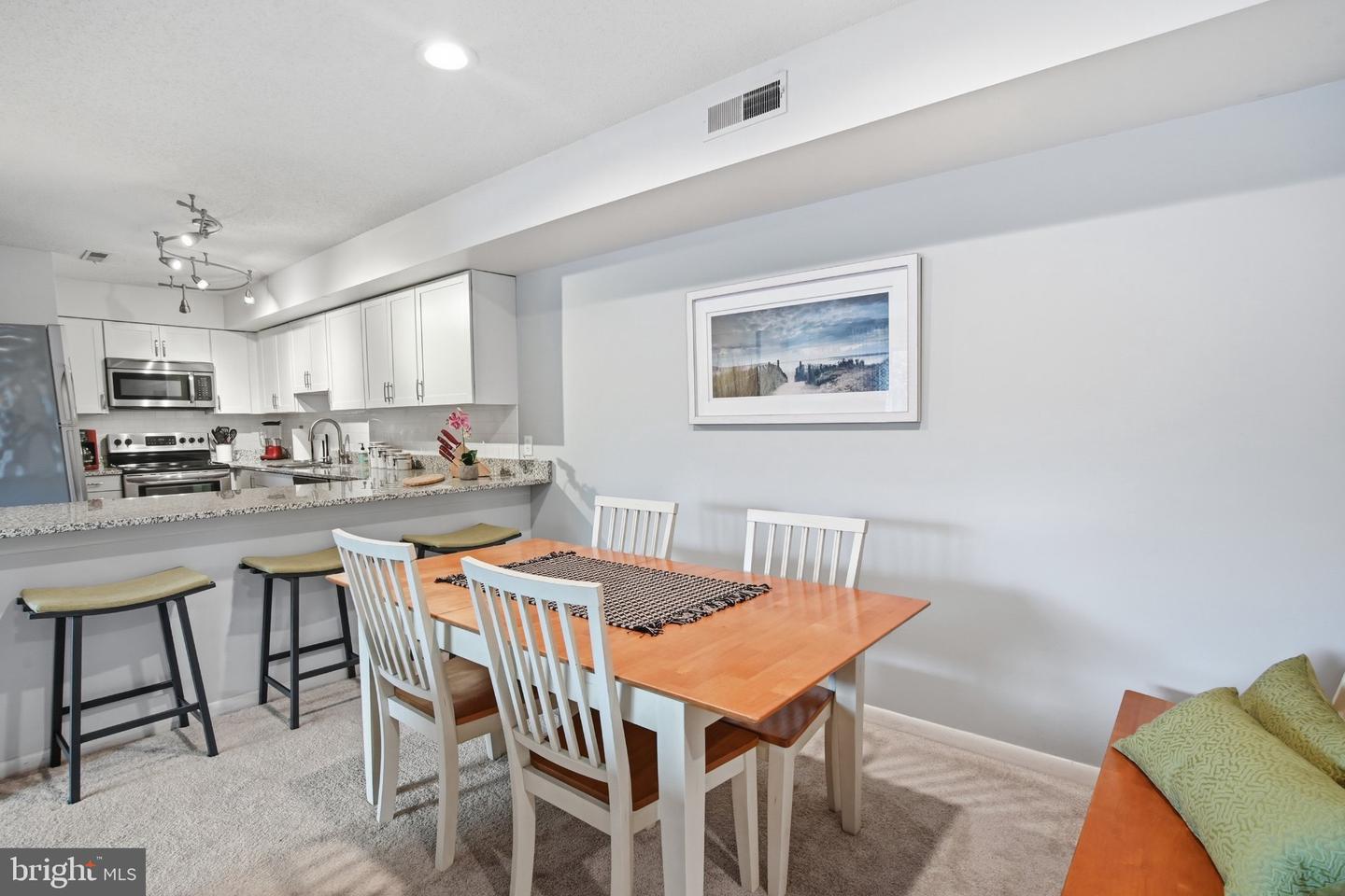 250 Sea Eagle Dr #8 Property Photo 8