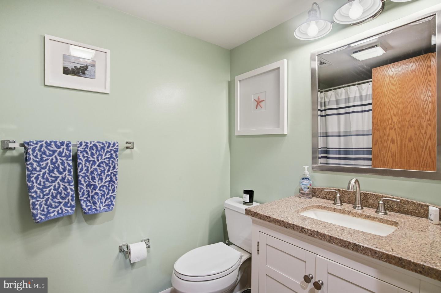 250 Sea Eagle Dr #8 Property Photo 11