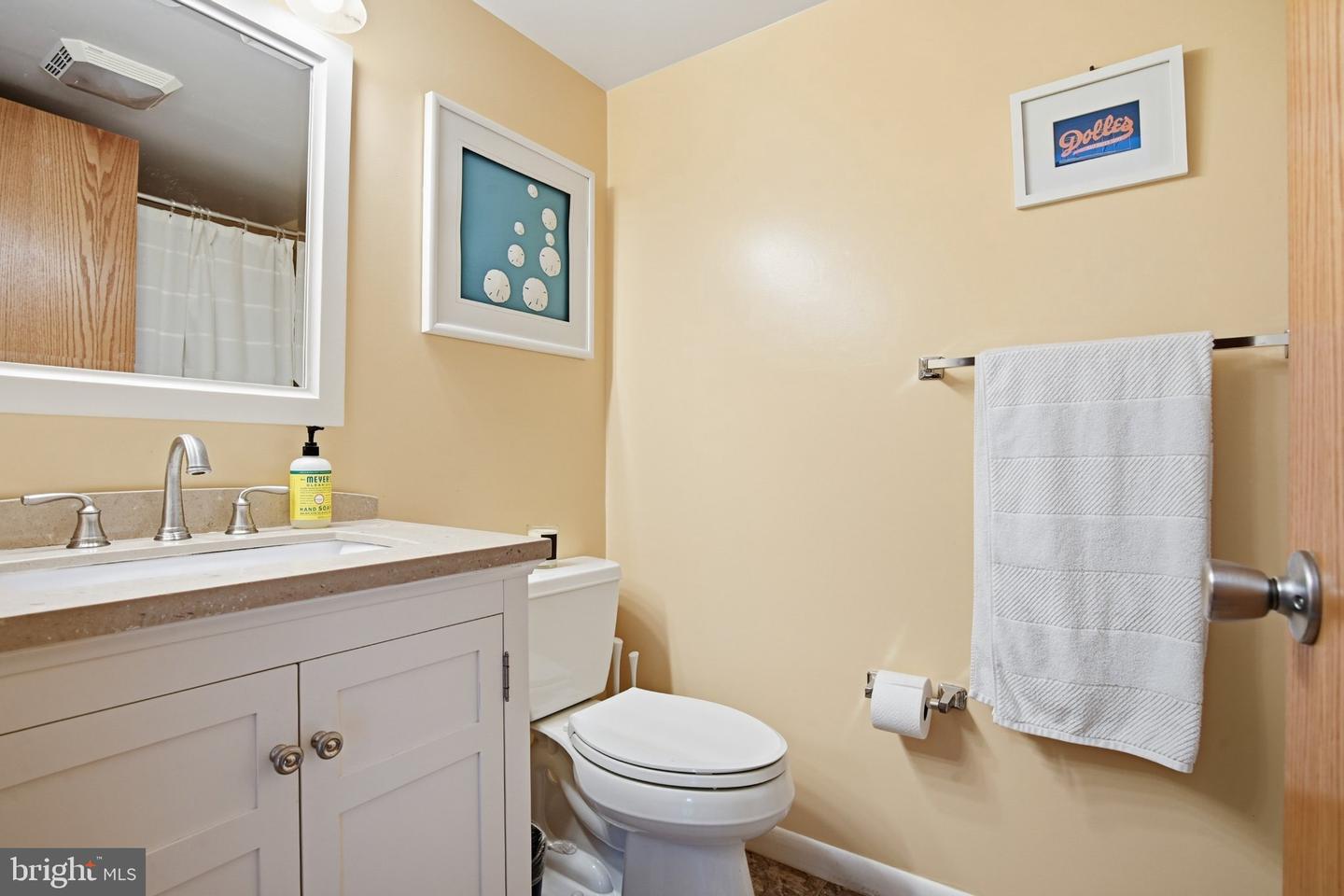 250 Sea Eagle Dr #8 Property Photo 15