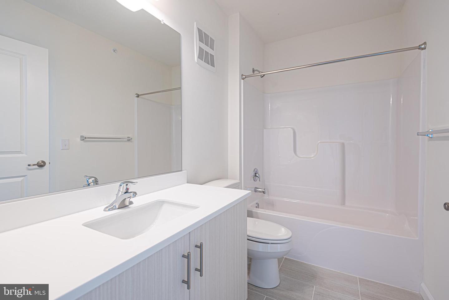 24226 Zinfandel Ln #308 Property Photo 10