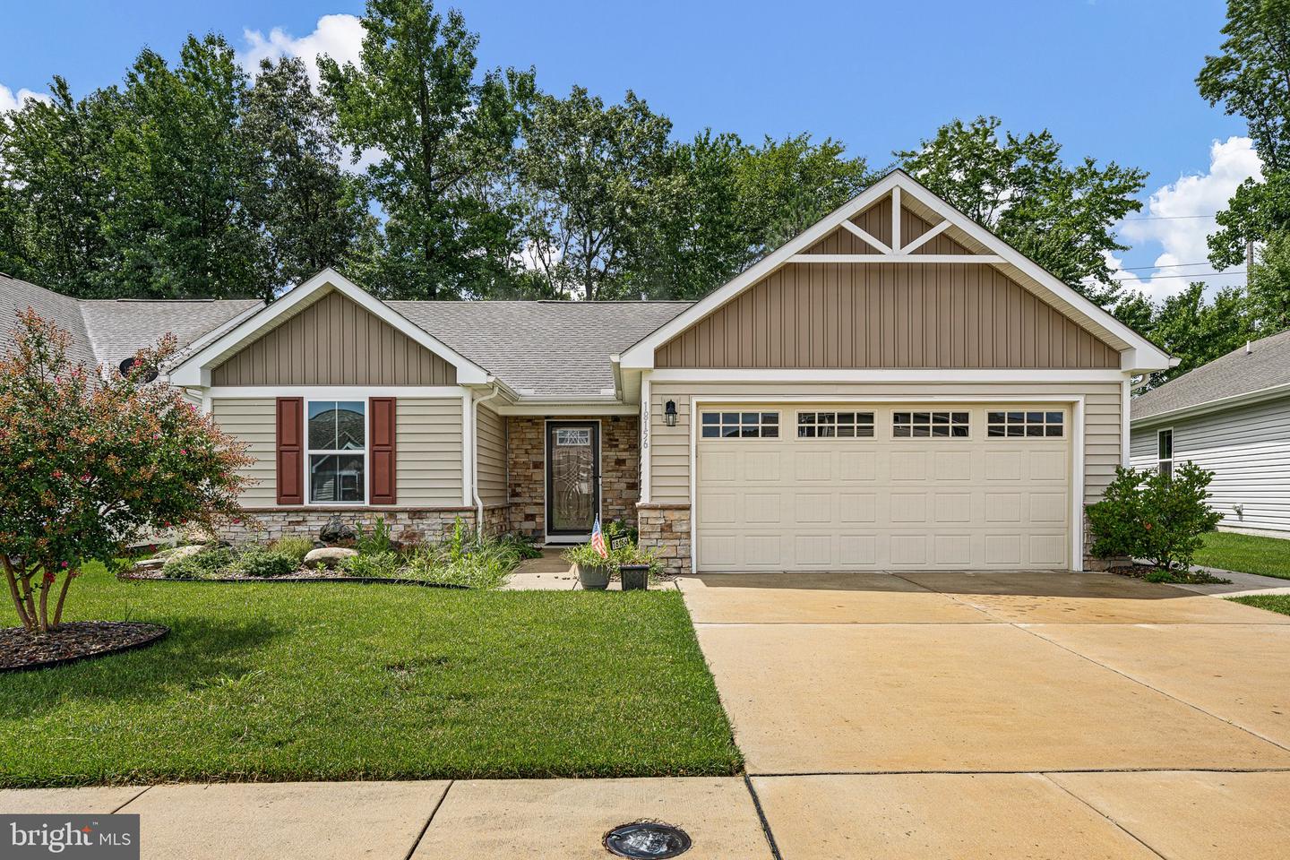 18156 Canners Ct Property Photo 2