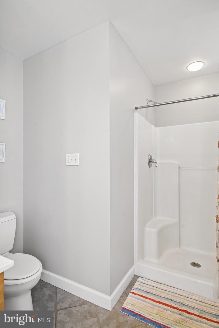 214 2nd St Property Photo 37