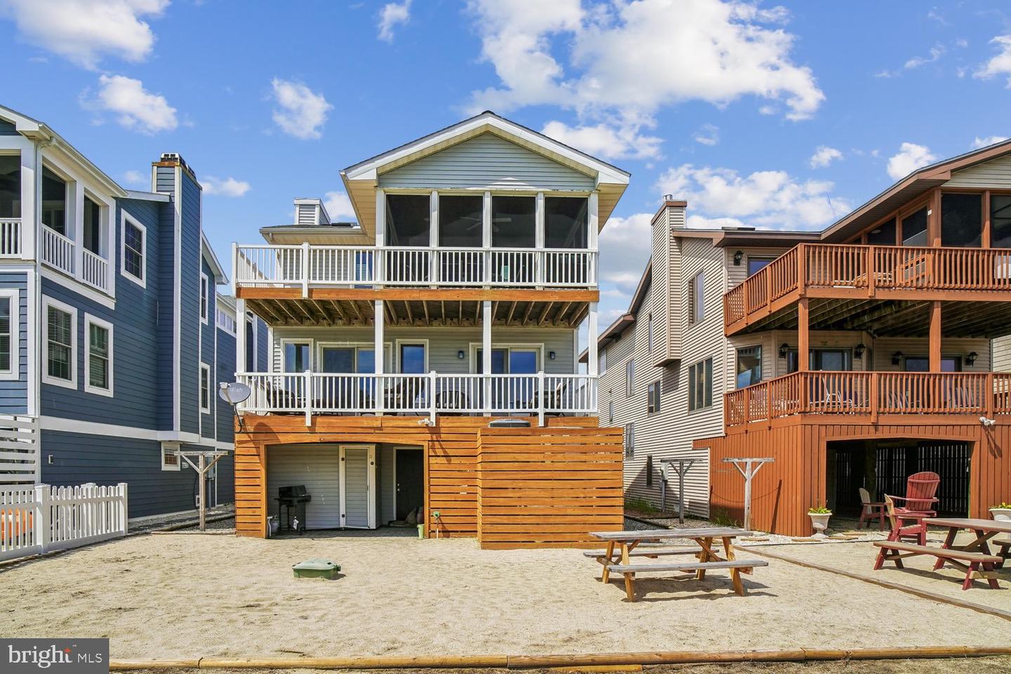 214 2nd St Property Photo 83