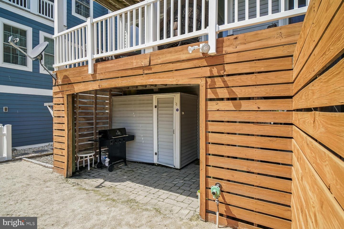 214 2nd St Property Photo 102