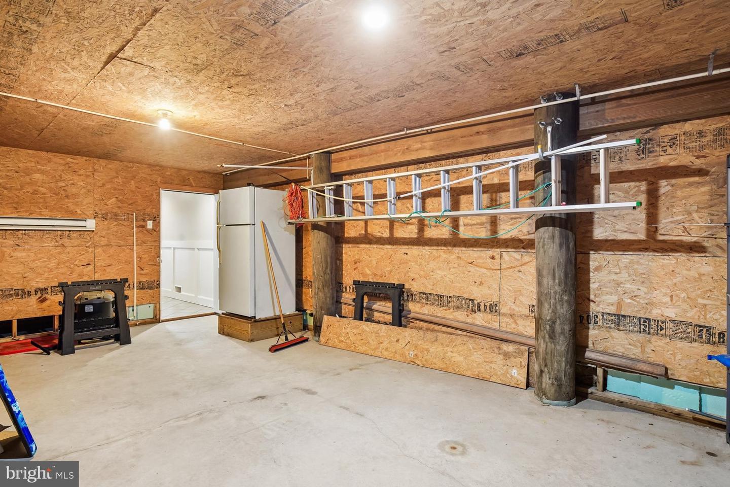 214 2nd St Property Photo 106