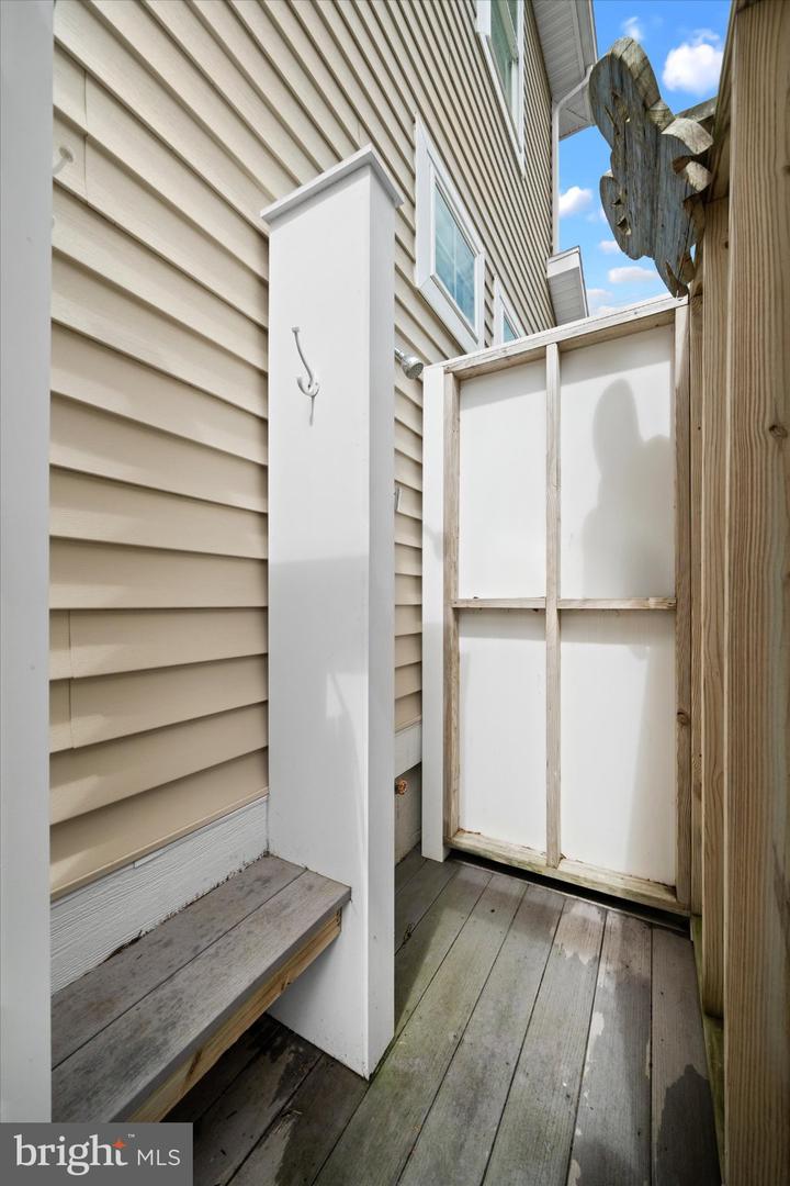 17 6th St Property Photo 57