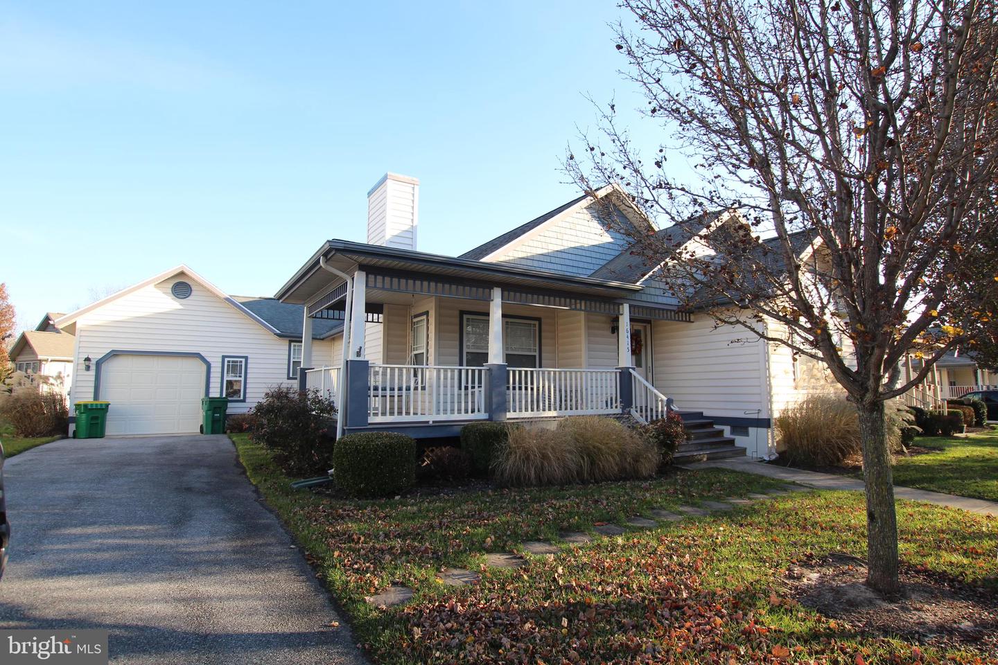 16415 John Rowland Property Photo 1