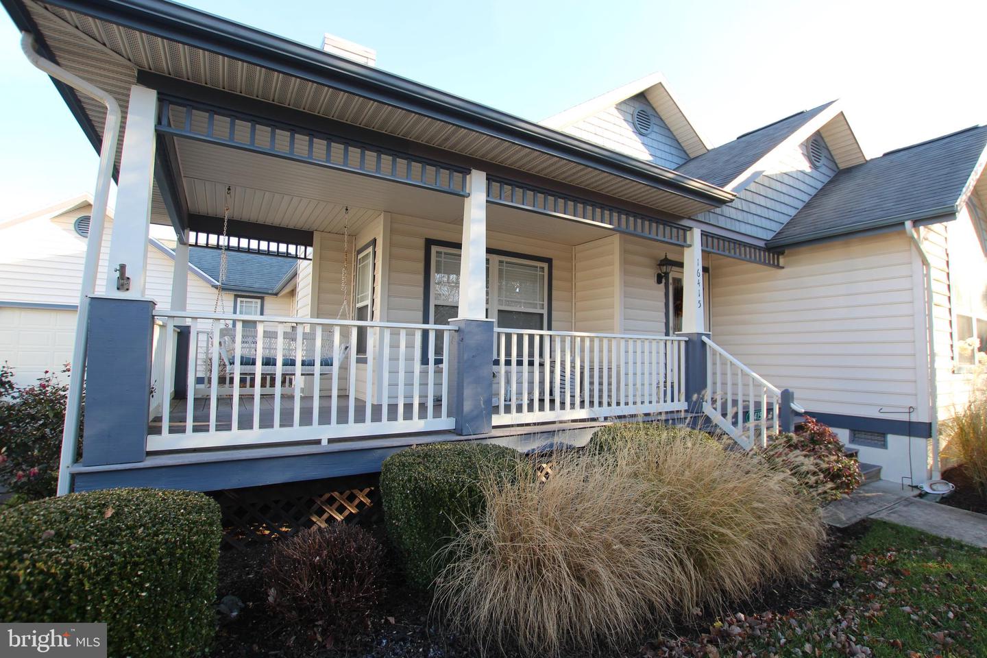 16415 John Rowland Property Photo 9