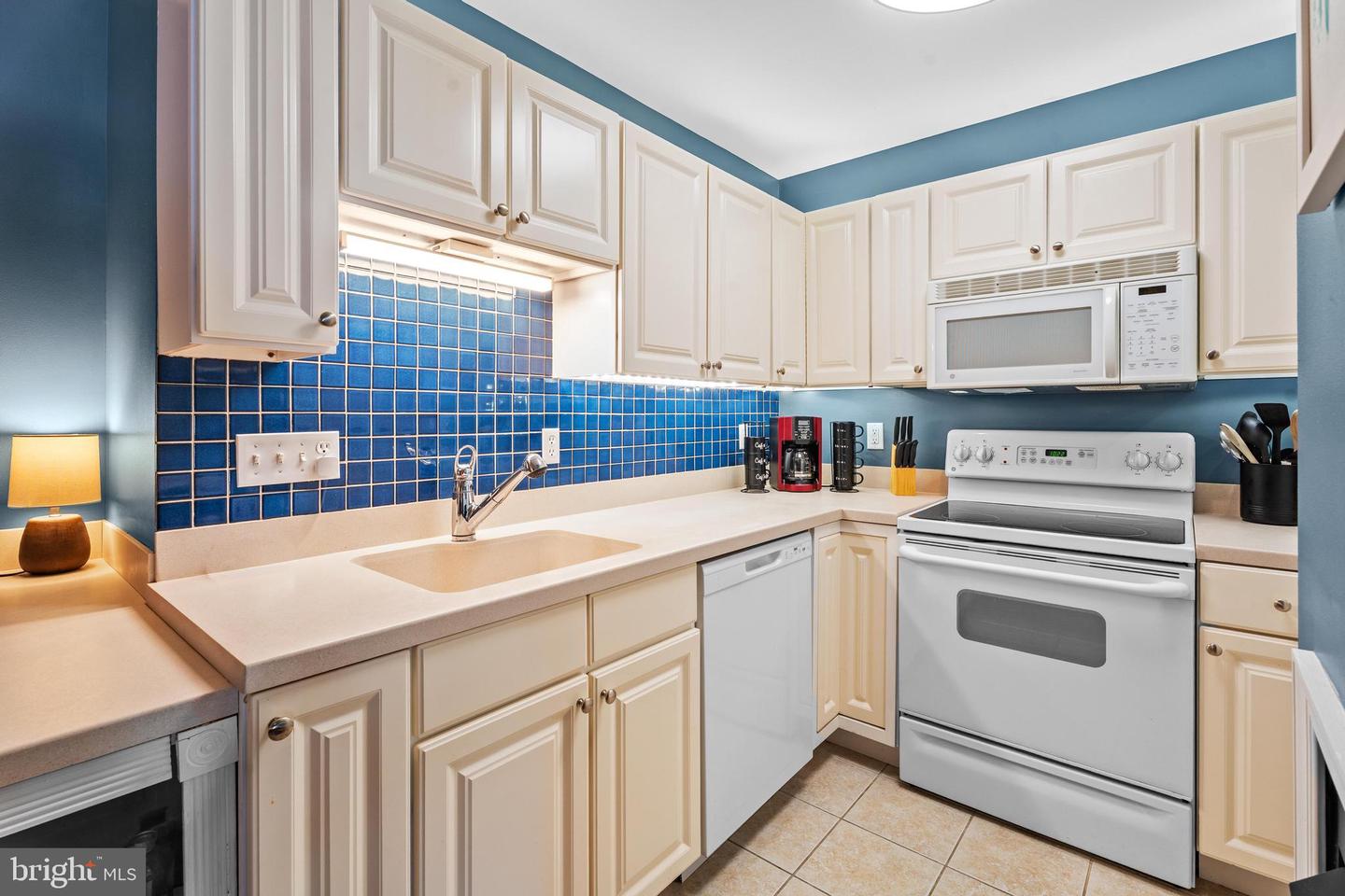 38954 Pond View Ct Property Photo 10