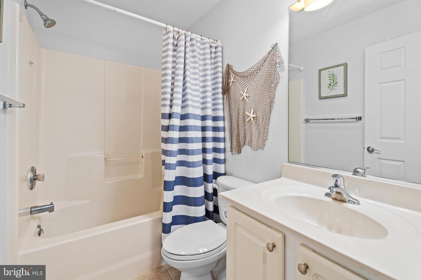 38954 Pond View Ct Property Photo 21