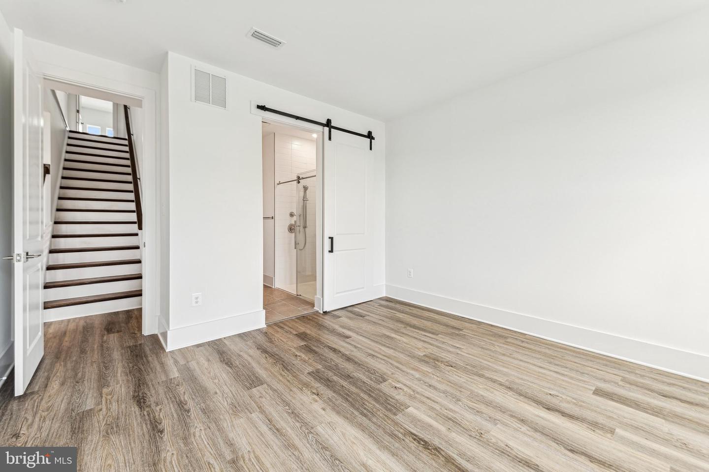 33807 Allen St Property Photo 13