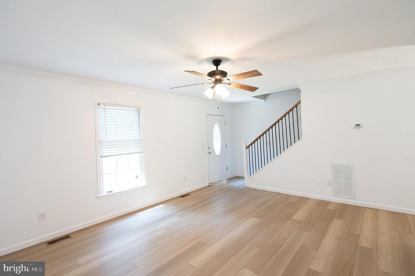 30713 River Rd Property Photo 3