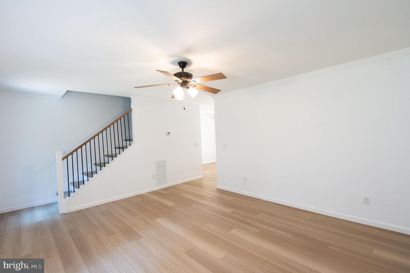 30713 River Rd Property Photo 6