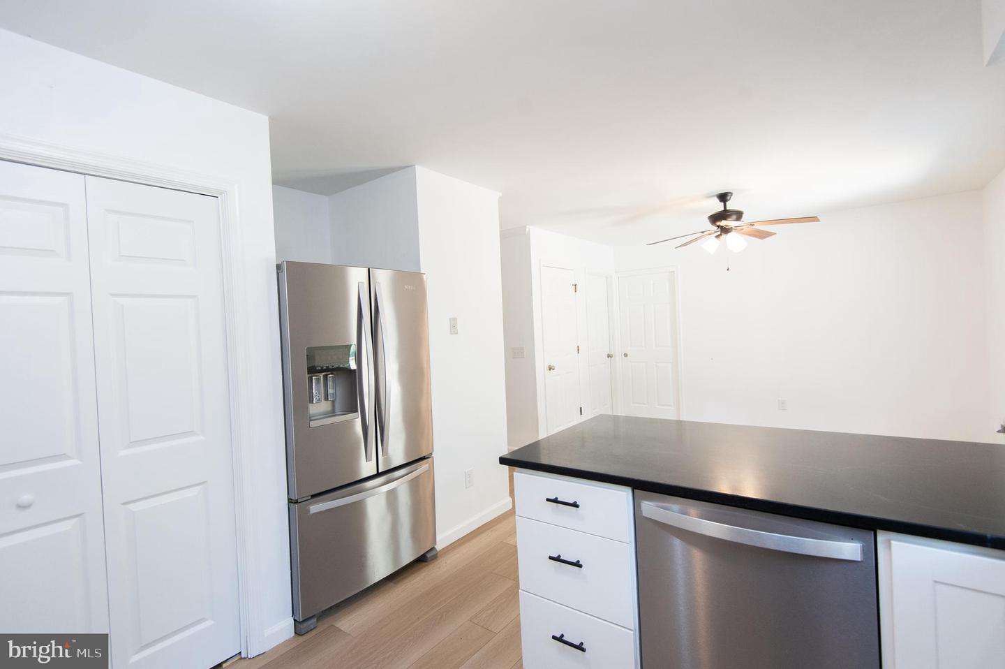 30713 River Rd Property Photo 11
