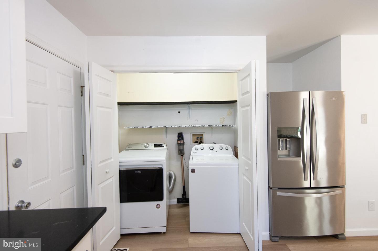 30713 River Rd Property Photo 14