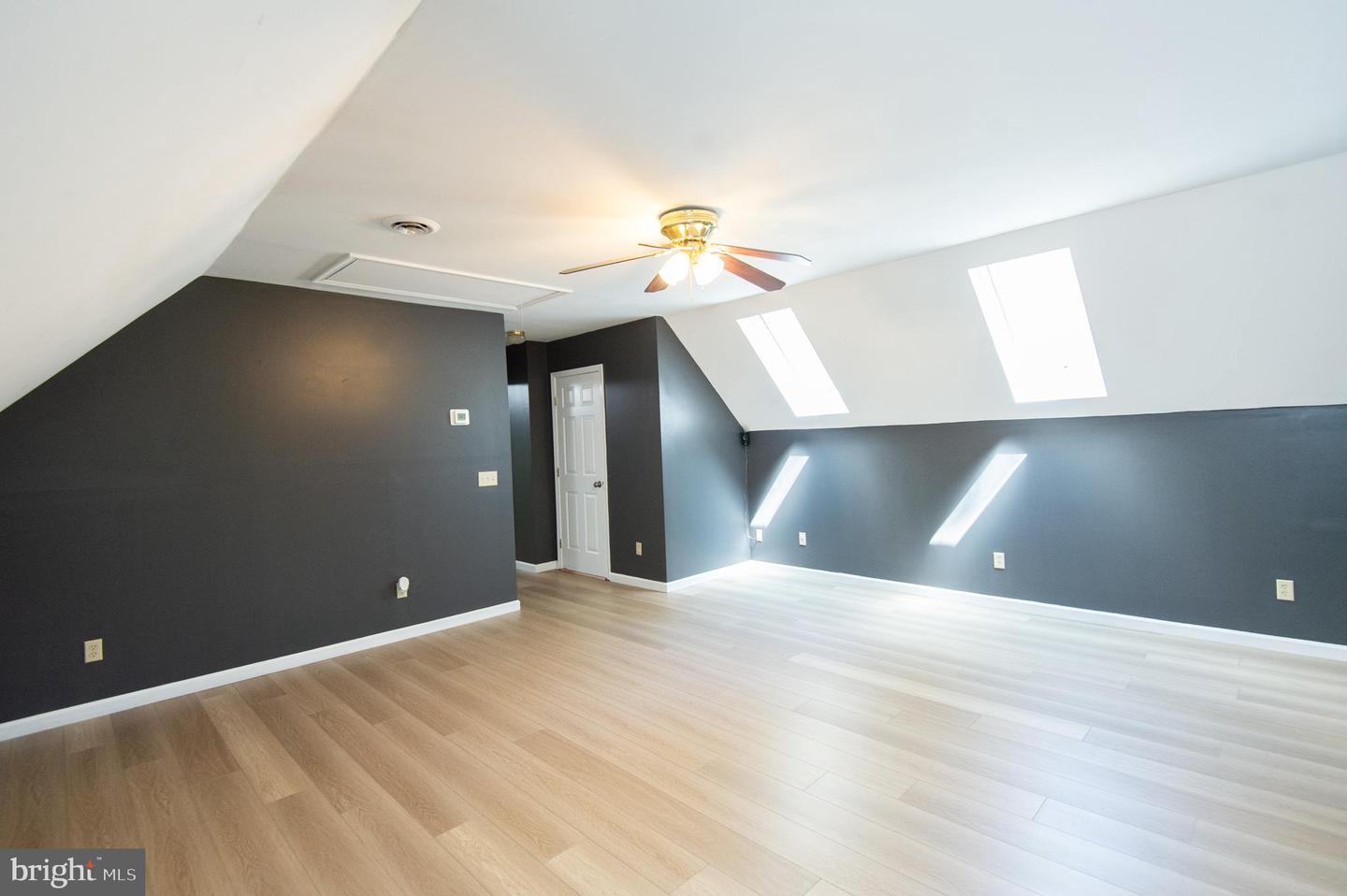 30713 River Rd Property Photo 26