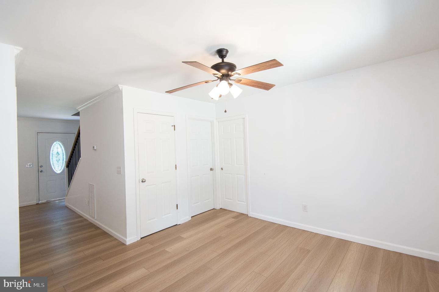 30713 River Rd Property Photo 28