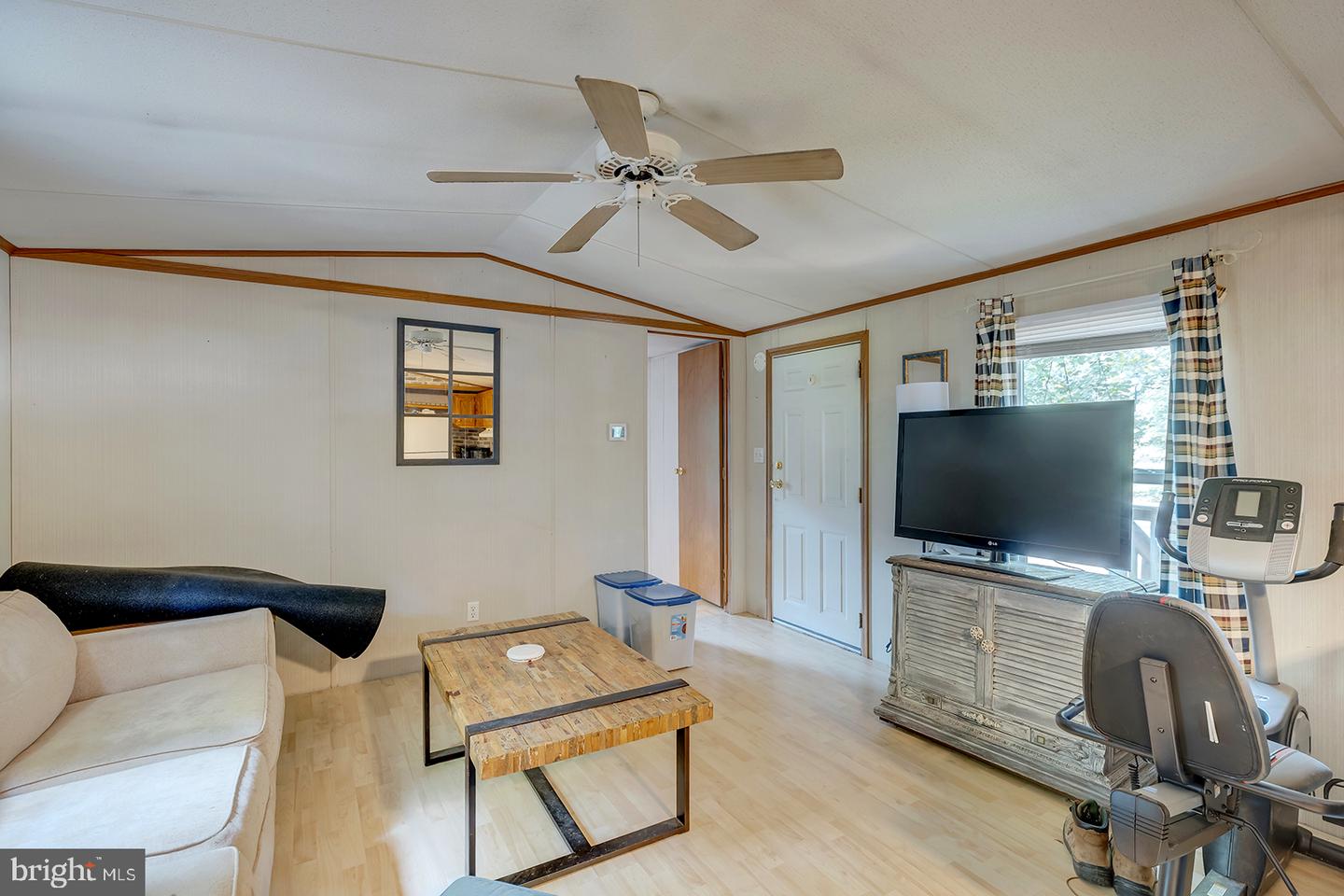 24119 Celtic St Property Photo 7