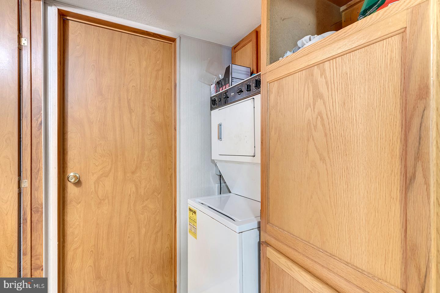 24119 Celtic St Property Photo 15