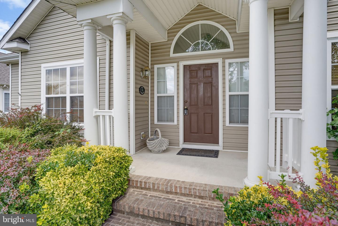 26 Kingston Ter Property Photo 9