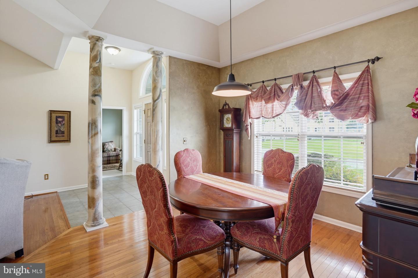 26 Kingston Ter Property Photo 18