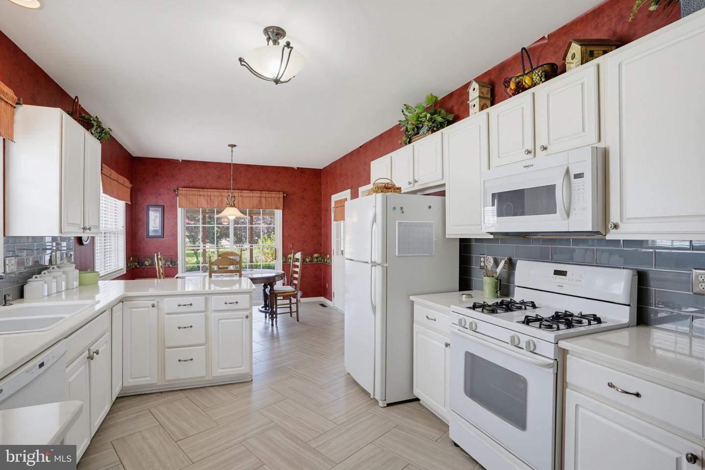 26 Kingston Ter Property Photo 22