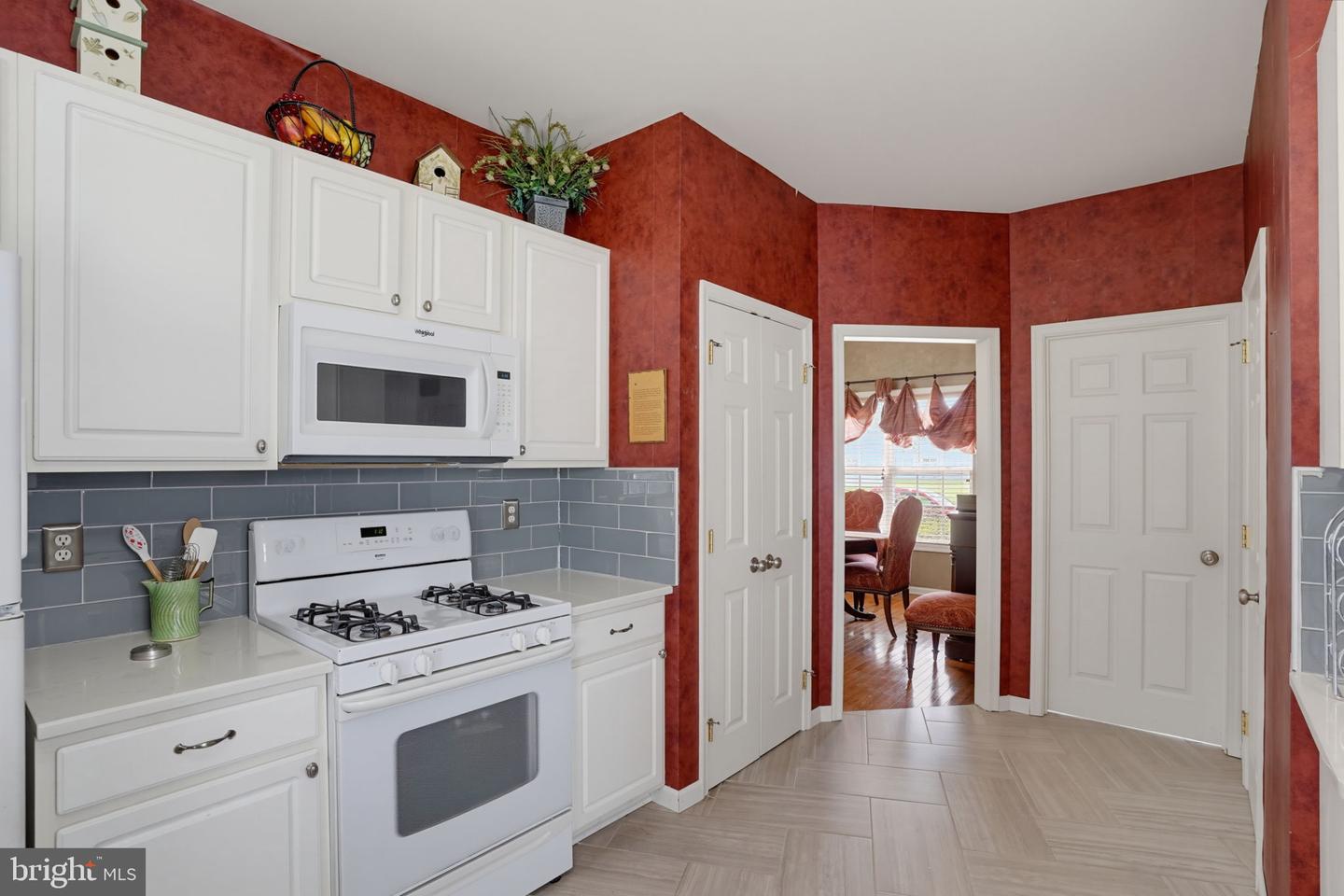 26 Kingston Ter Property Photo 24