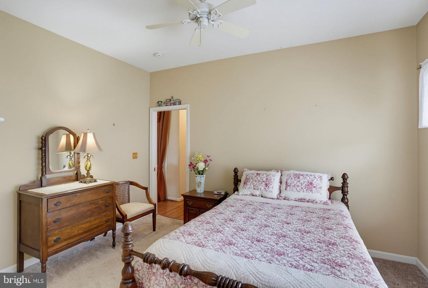 26 Kingston Ter Property Photo 41