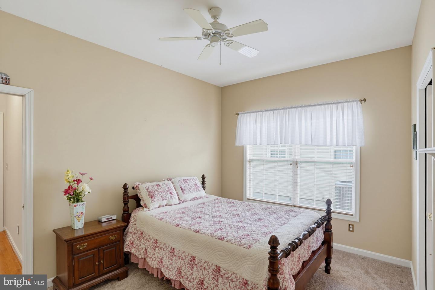 26 Kingston Ter Property Photo 42