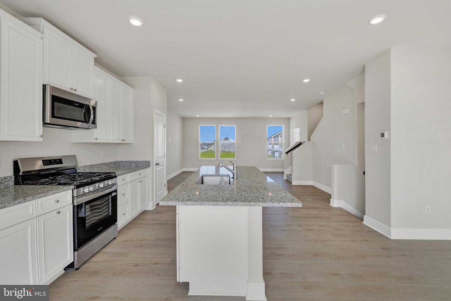 24798 Wye Mill Ln Property Photo 3