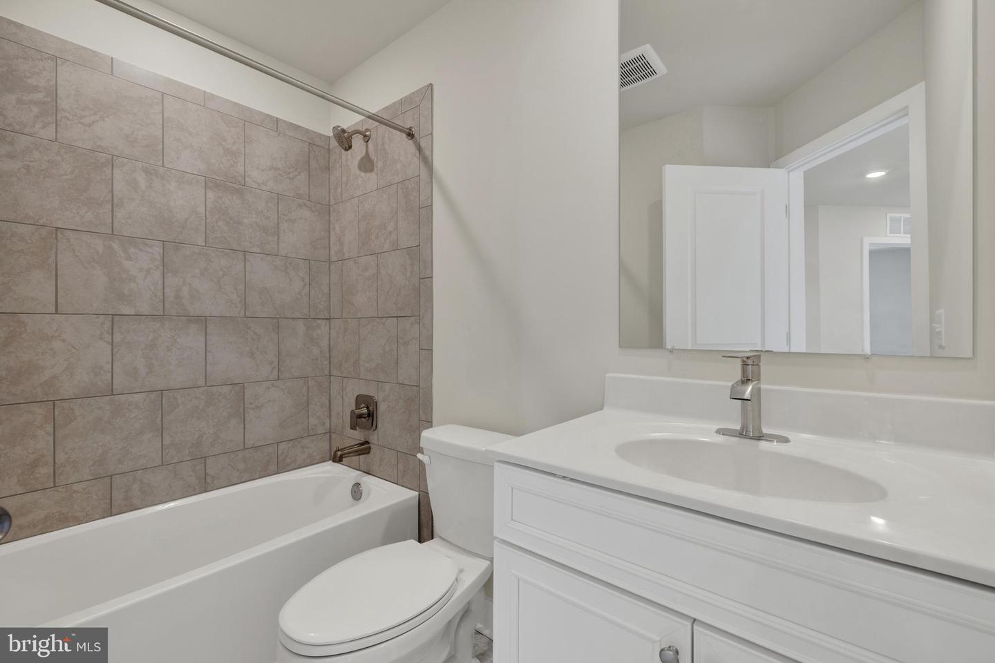24798 Wye Mill Ln Property Photo 7