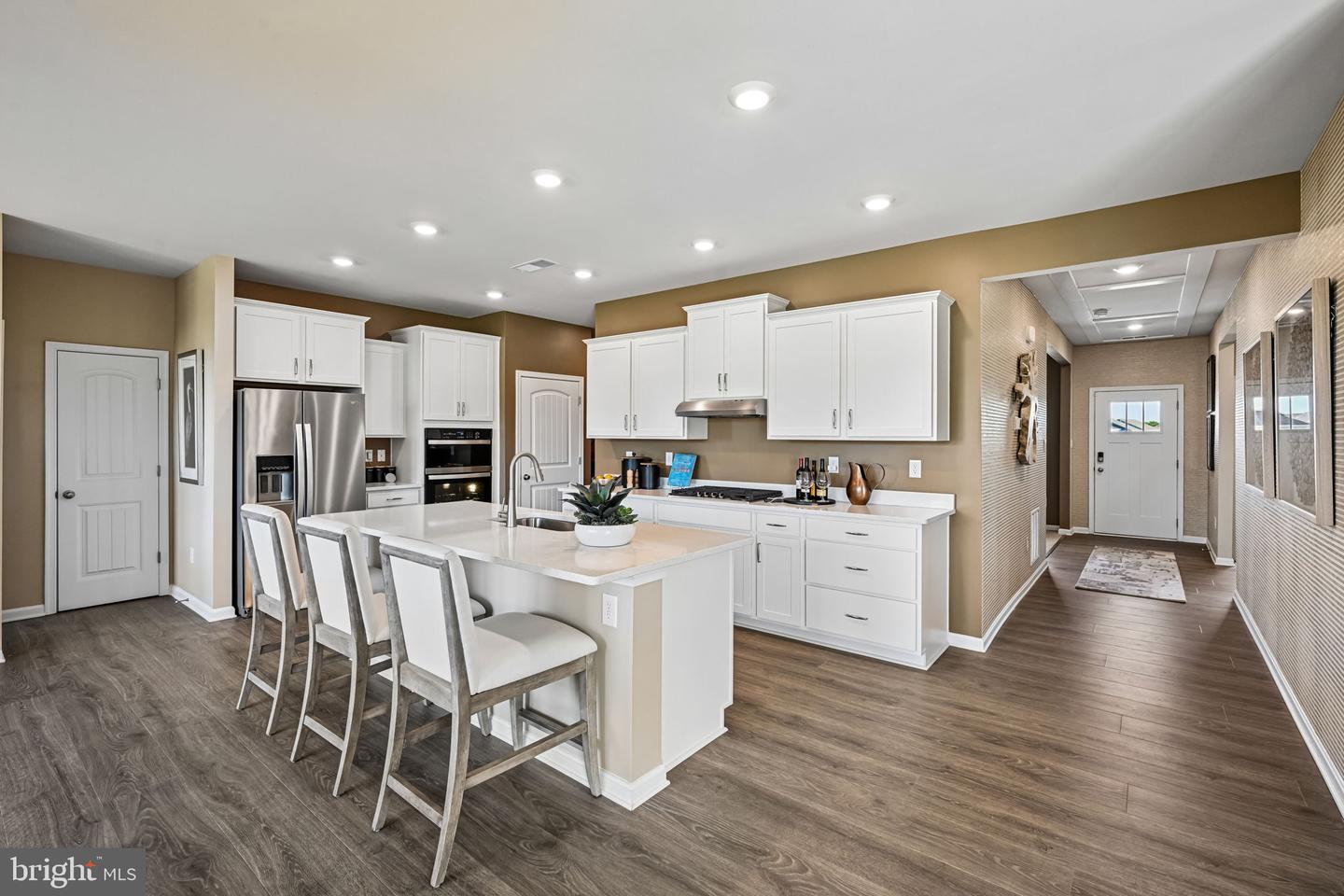 24049 West Cypress Way Property Photo 12
