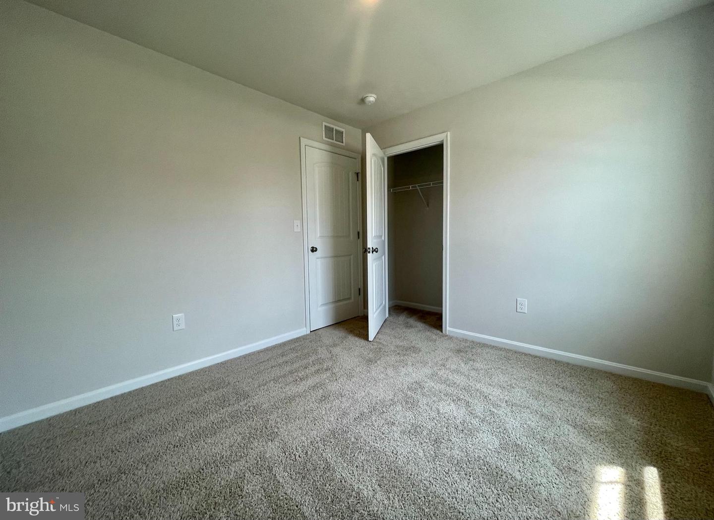 104 Calypso Ln Property Photo 6