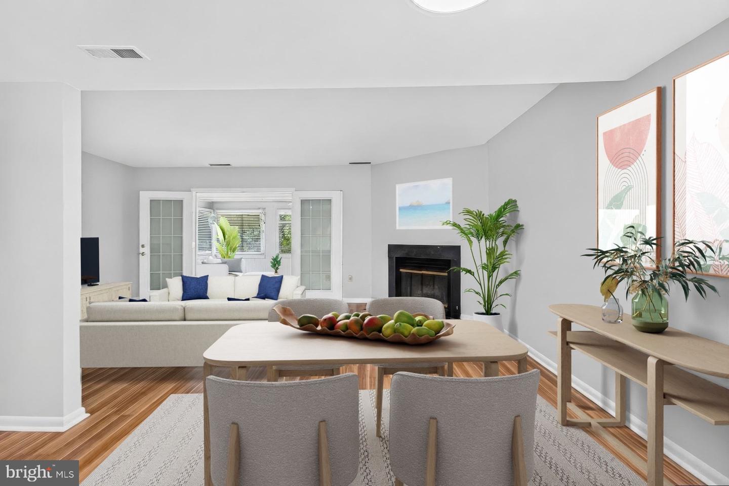 37285 Martin St #25 Property Photo 11
