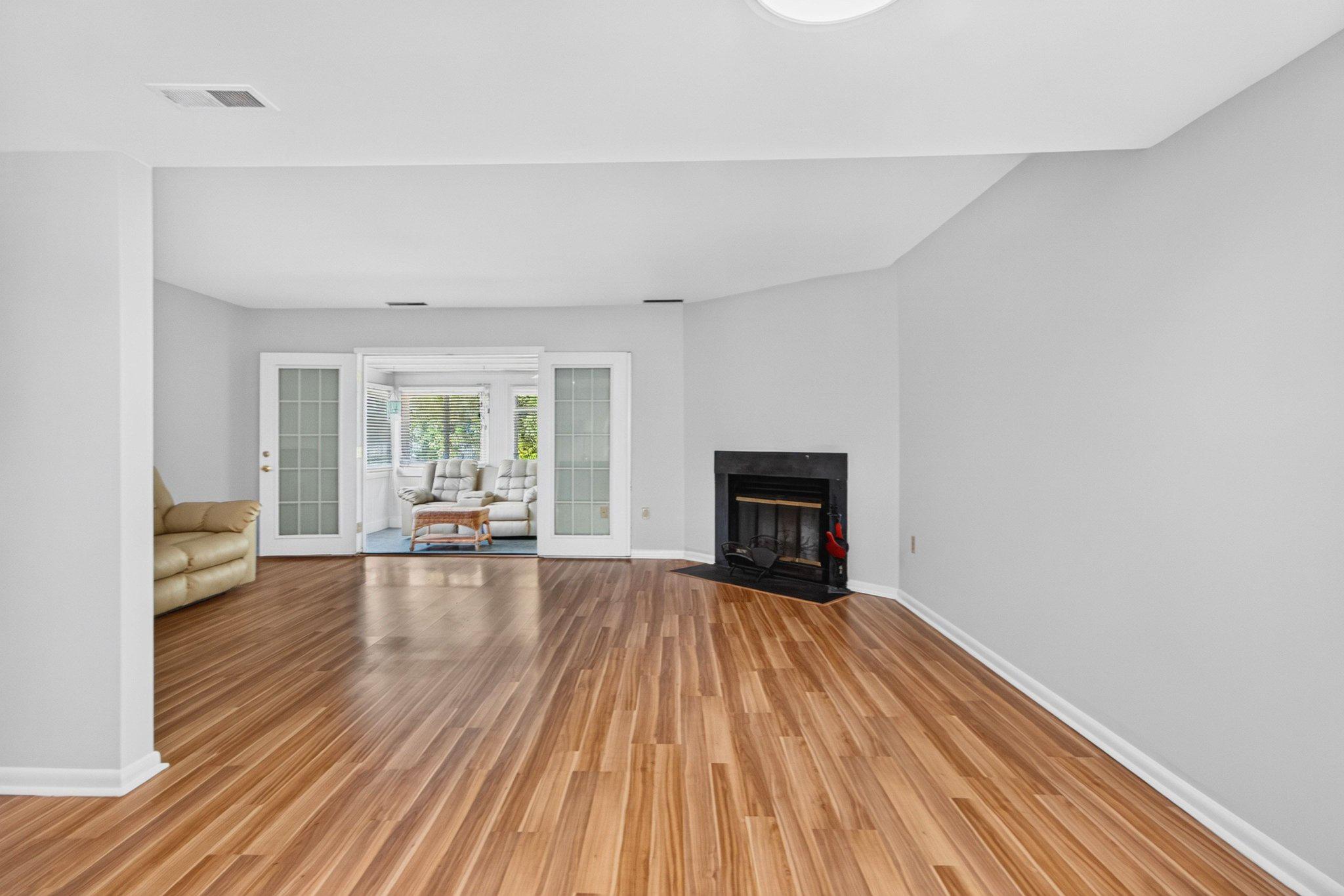 37285 Martin St #25 Property Photo 16