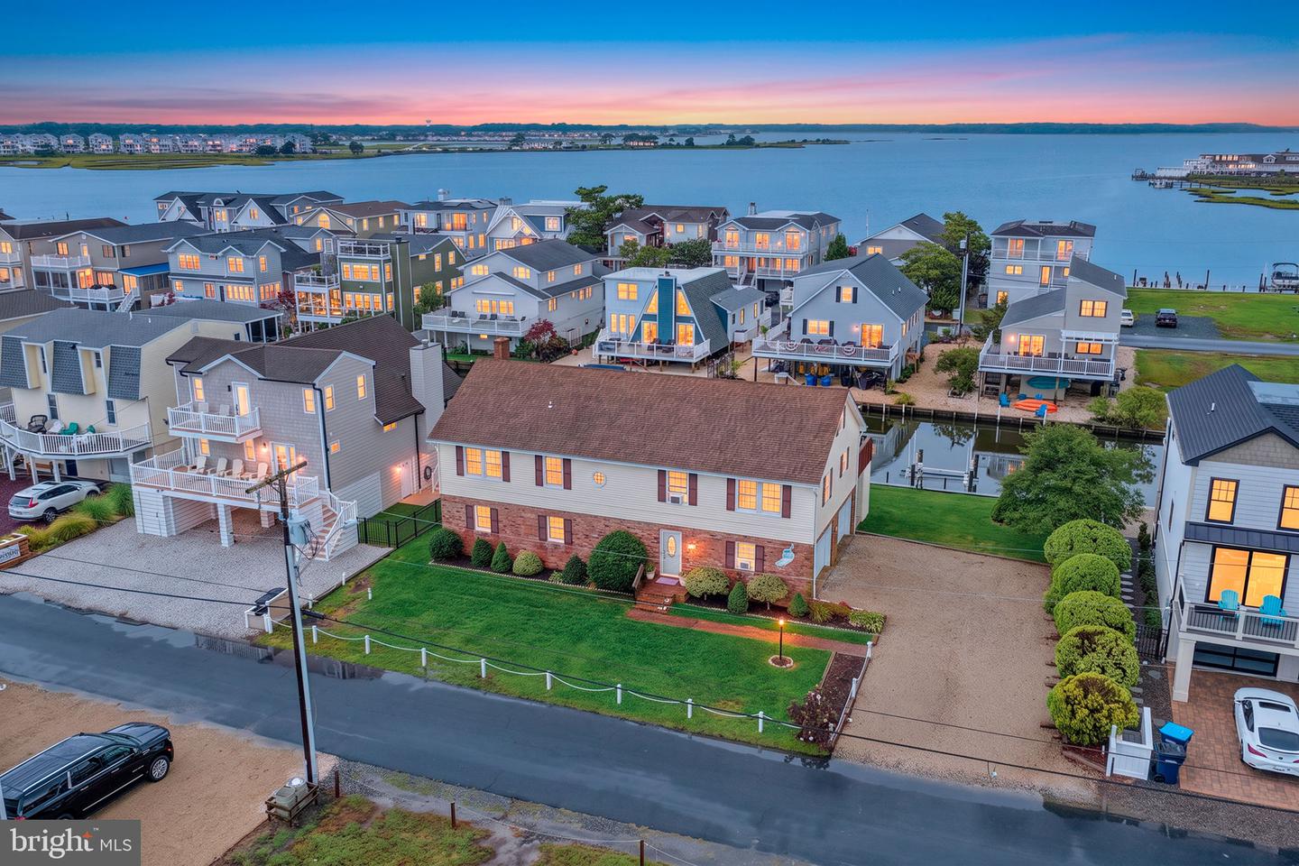 47 BAYSIDE DR