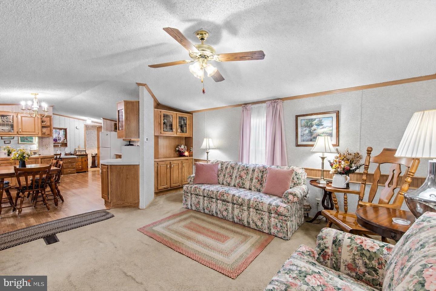 28056 Avalon Dr Property Photo 4