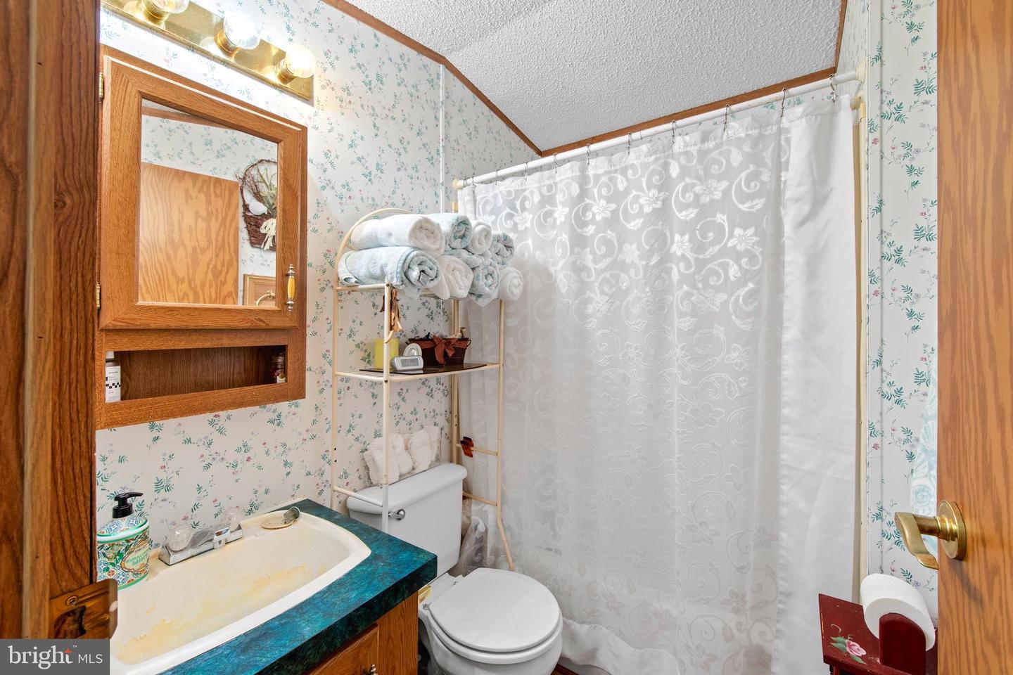 28056 Avalon Dr Property Photo 14