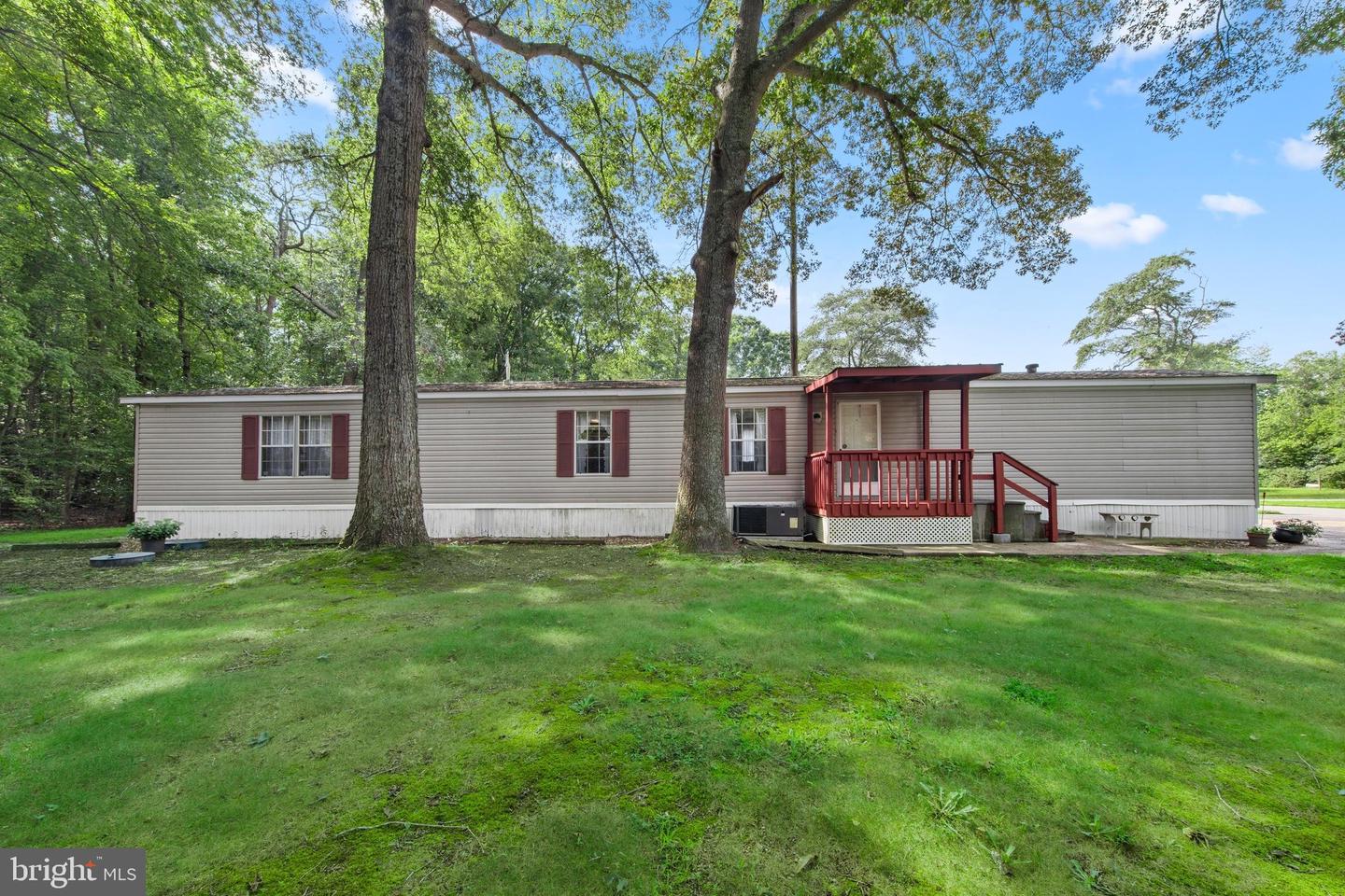 28056 Avalon Dr Property Photo 20