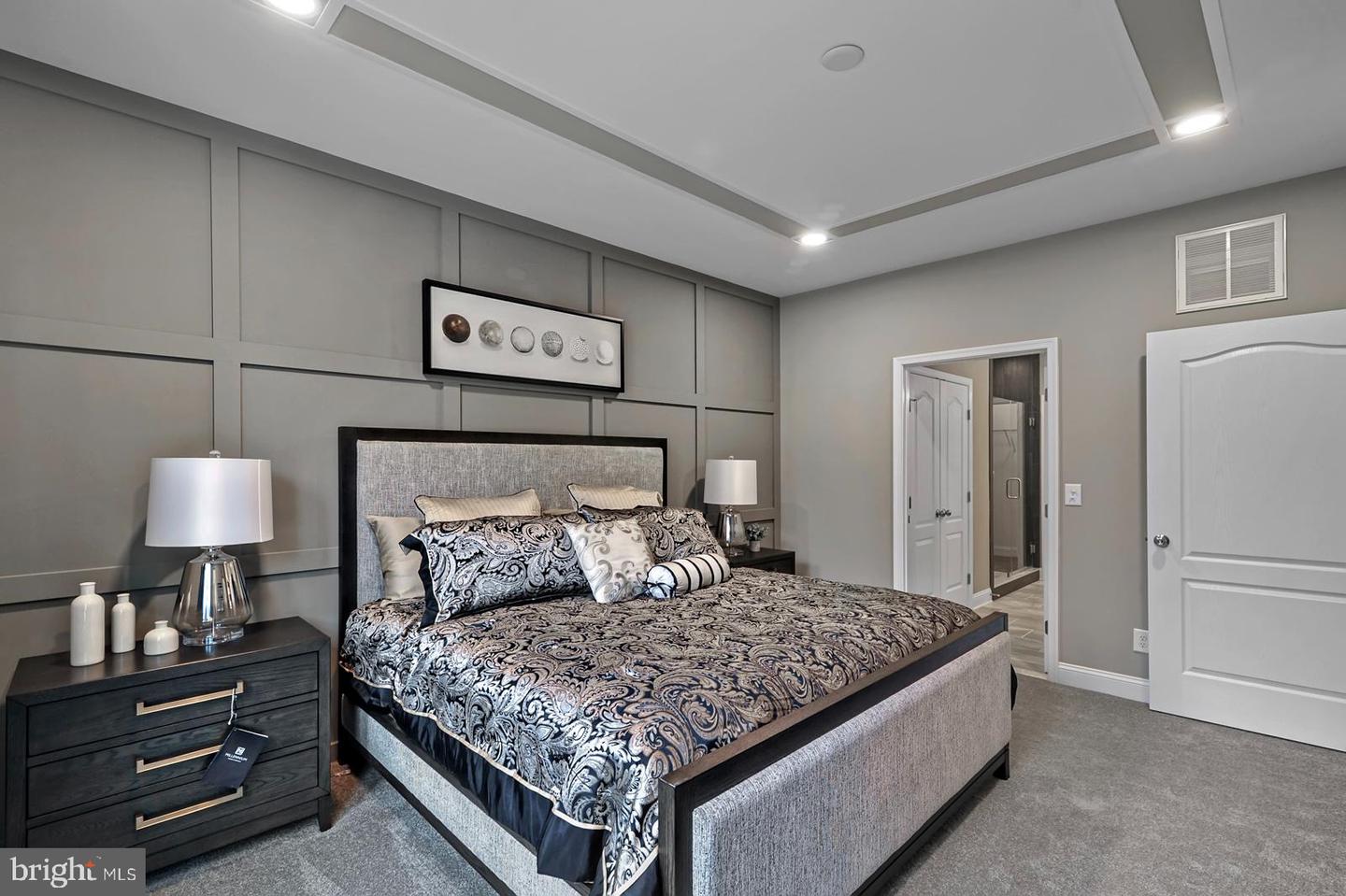 25001 Dogleg Way Property Photo 13
