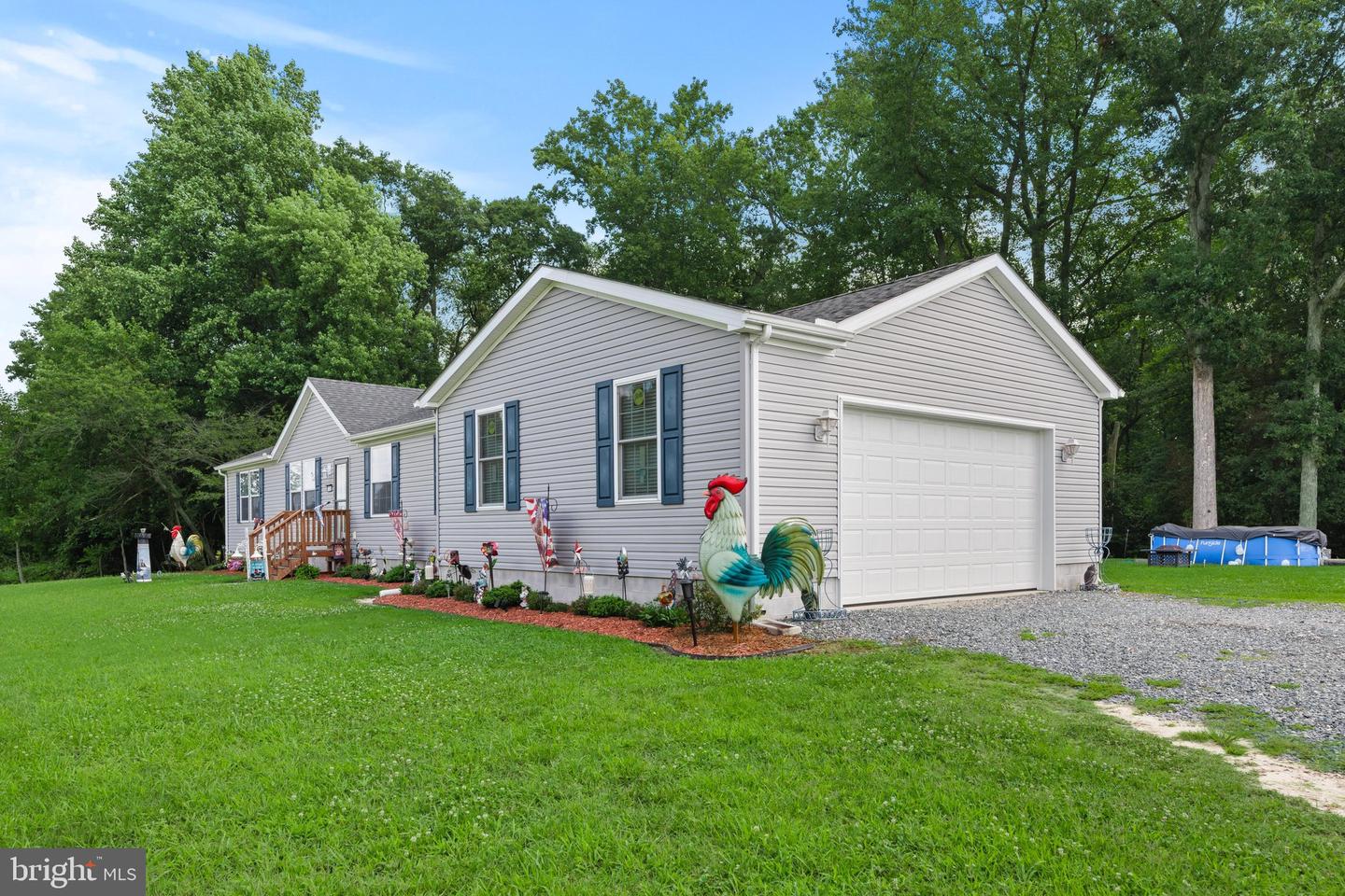21933 Conrail Rd Property Photo 37