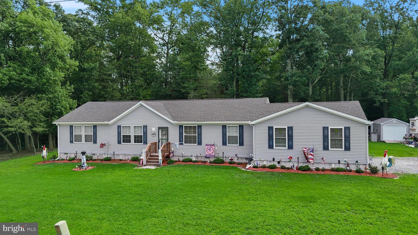 21933 Conrail Rd Property Photo 42