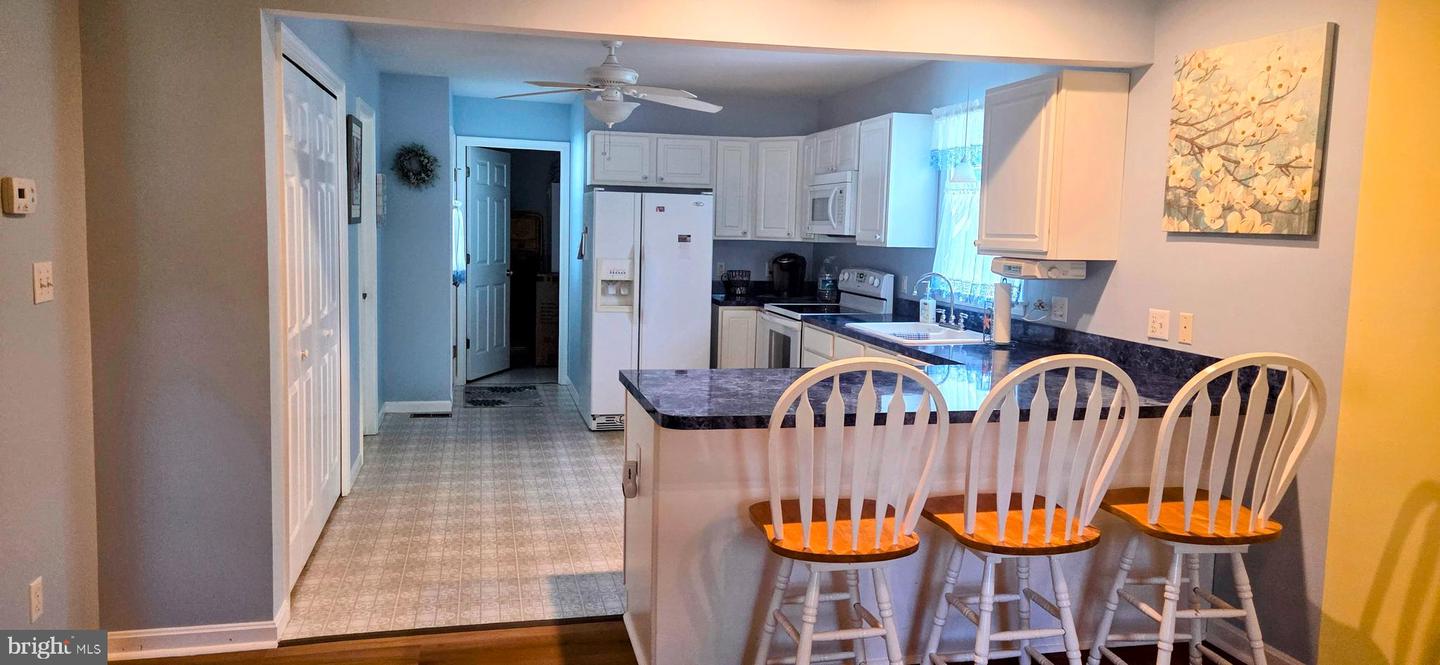 9 Cedarwood Dr Property Photo 4