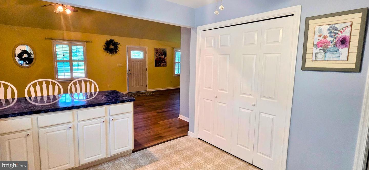 9 Cedarwood Dr Property Photo 6